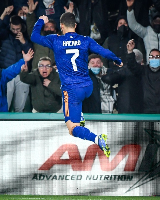 开云体育入口-利物浦绝杀波尔图，阿扎尔补时绝平亚洲杯的简单介绍